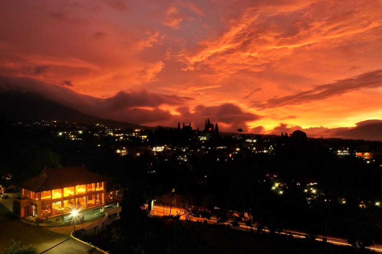 The Grand Hill Resort-hotel 4* Puncak
